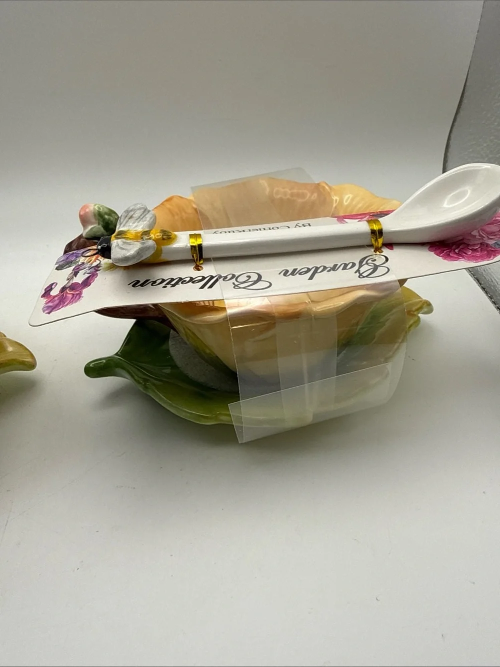 2 Corner Ruby Garden Collection Yellow Pansy Flower Cup & Leaf Saucer Bee Spoon